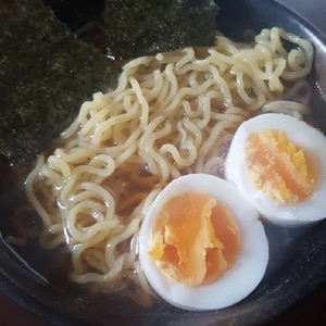 冷え冷え♪　味玉のせ冷やしラーメン